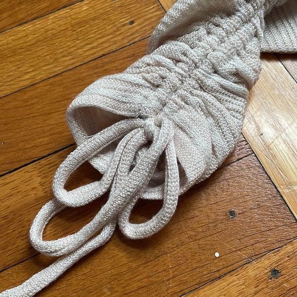 Lucky Brand Boat Neck Ruched Sleeve Top NWT - Picture 3 of 5